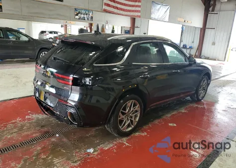 2025 Genesis Gv70 Base from USA, damaged, VIN KMUMADTB5SU181608